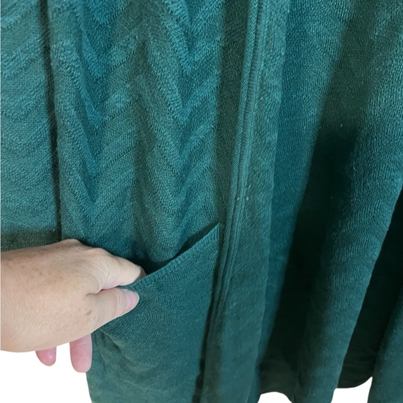 A perfect green sweater with pockets in size extra large - Picture 5 of 8